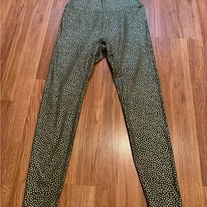 Buffbunny Collection Pebble Print Leggings | Gold Foil | Green | Size M  | NWOT